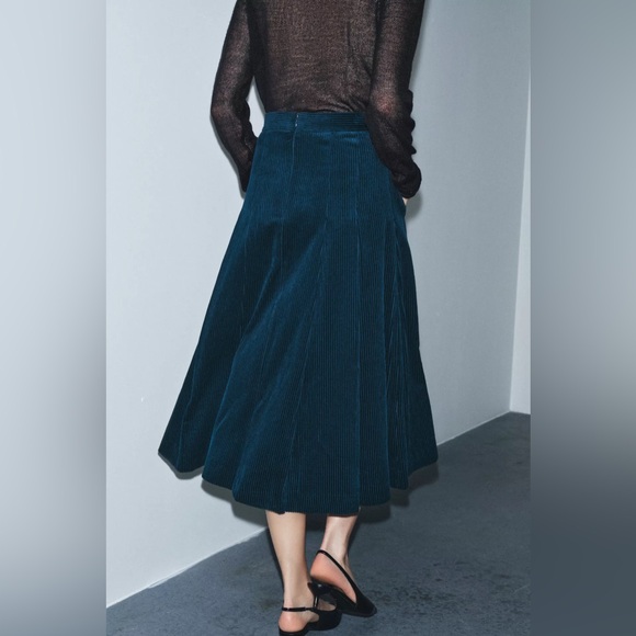 ZARA CORDUROY MIDI SKIRT ZW COLLECTION - Picture 5 of 10